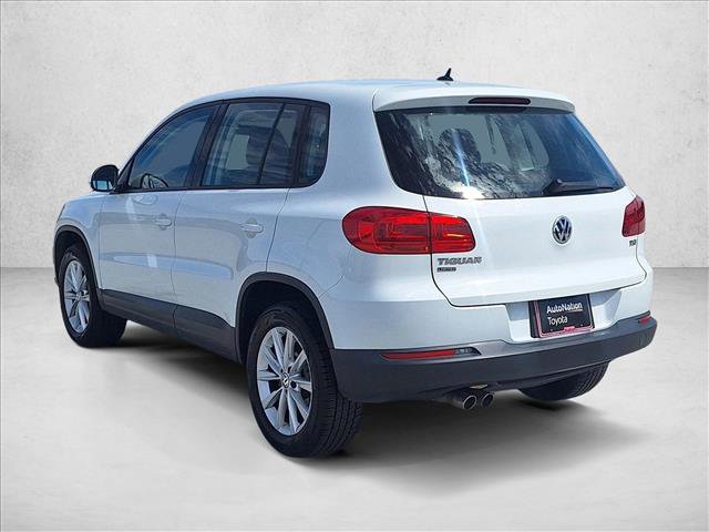 Used 2017 Volkswagen Tiguan Limited w/ Alloy Wheels Package FWD image 7