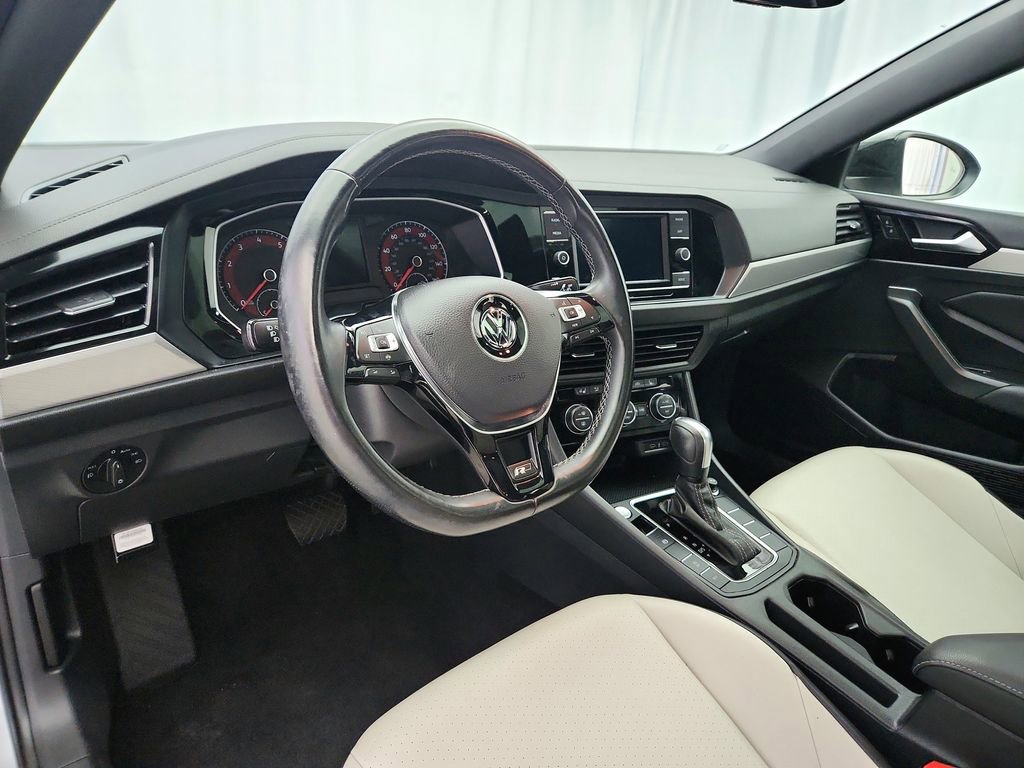 Used 2020 Volkswagen Jetta R-Line w/ R-Line Cold Weather Package FWD image 10