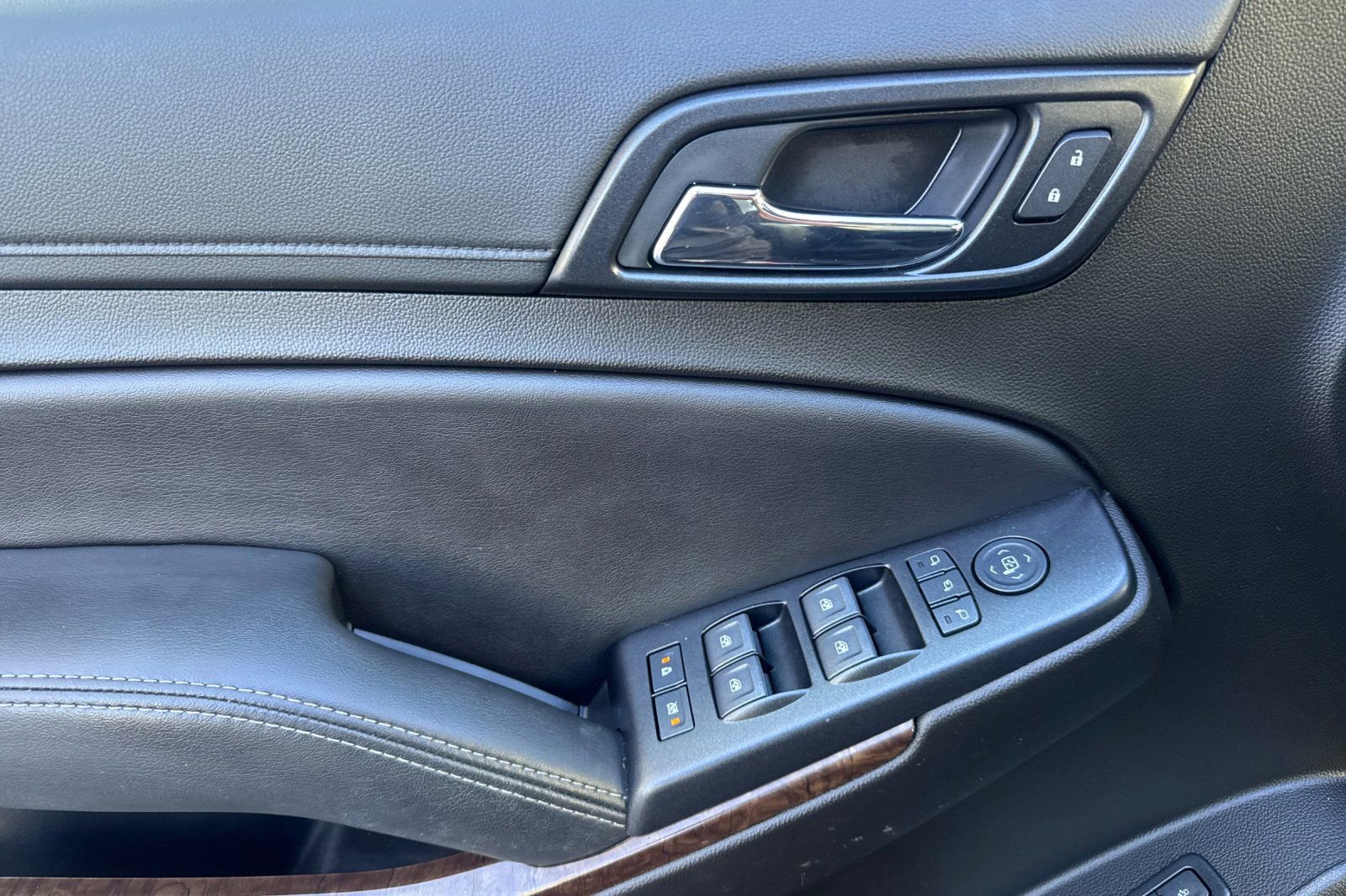 Used 2020 Chevrolet Tahoe LT AWD/4WD image 10