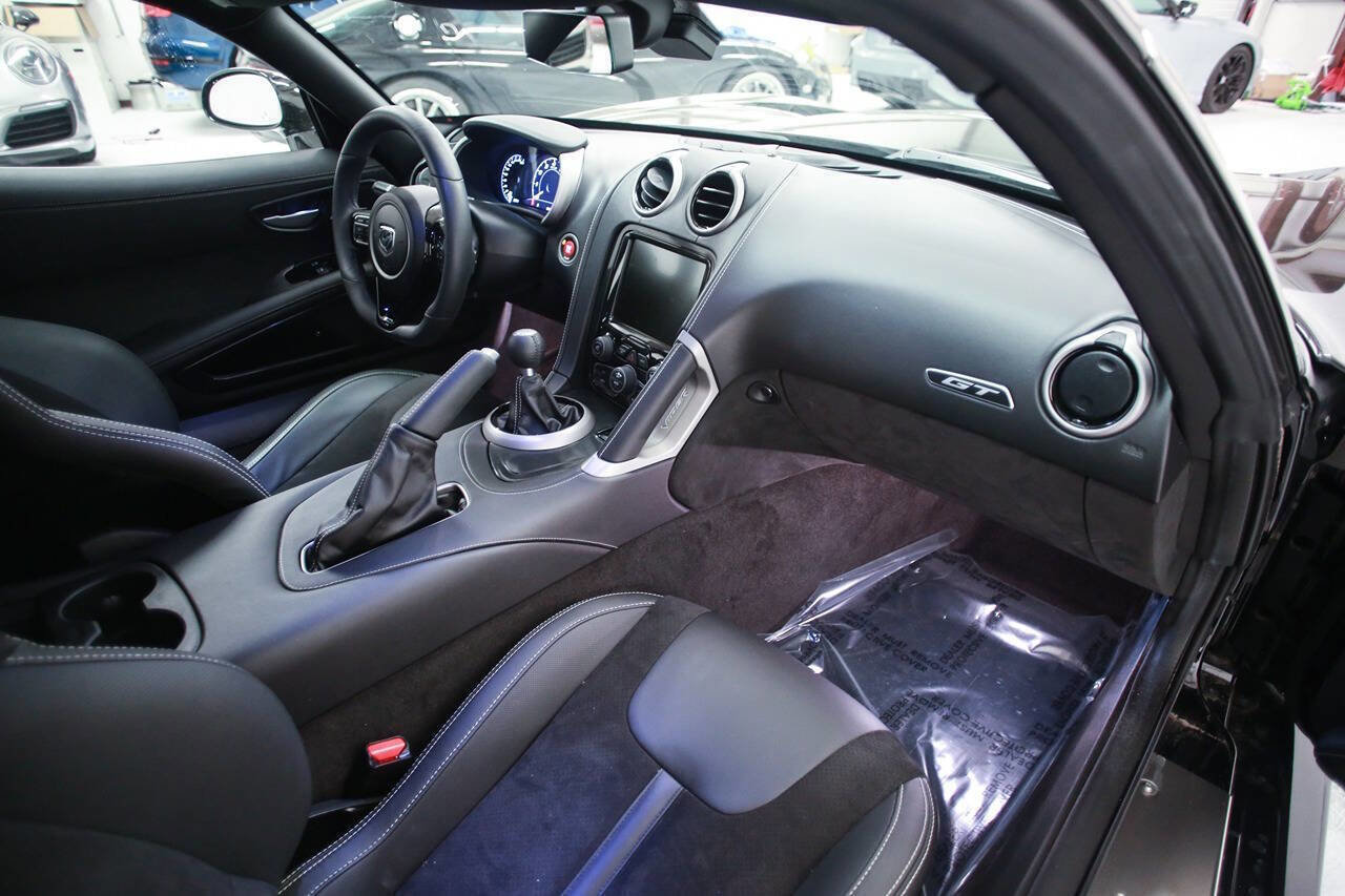 Used 2015 Dodge Viper w/ Quick Order Package 22J GT image 25