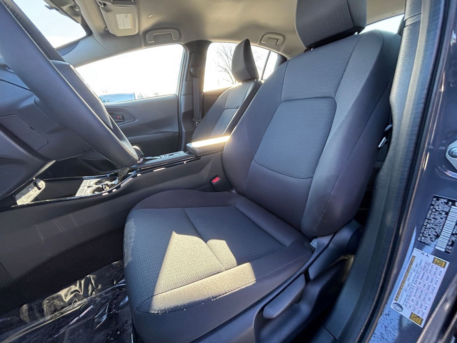 Used 2025 Toyota Prius LE image 24