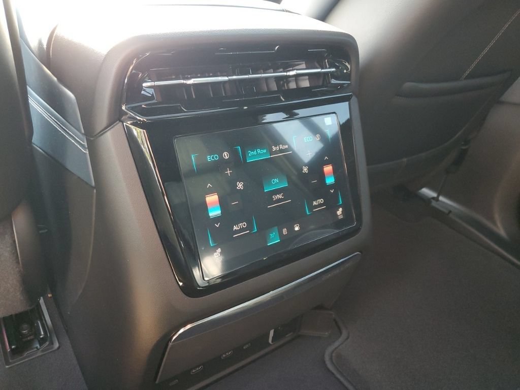 New 2026 Cadillac Escalade IQL Sport 2 AWD/4WD image 27
