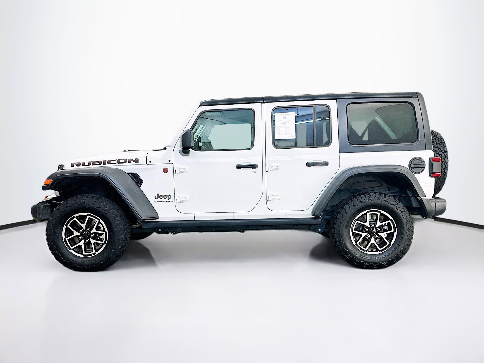 Used 2025 Jeep Wrangler Unlimited Rubicon image 4