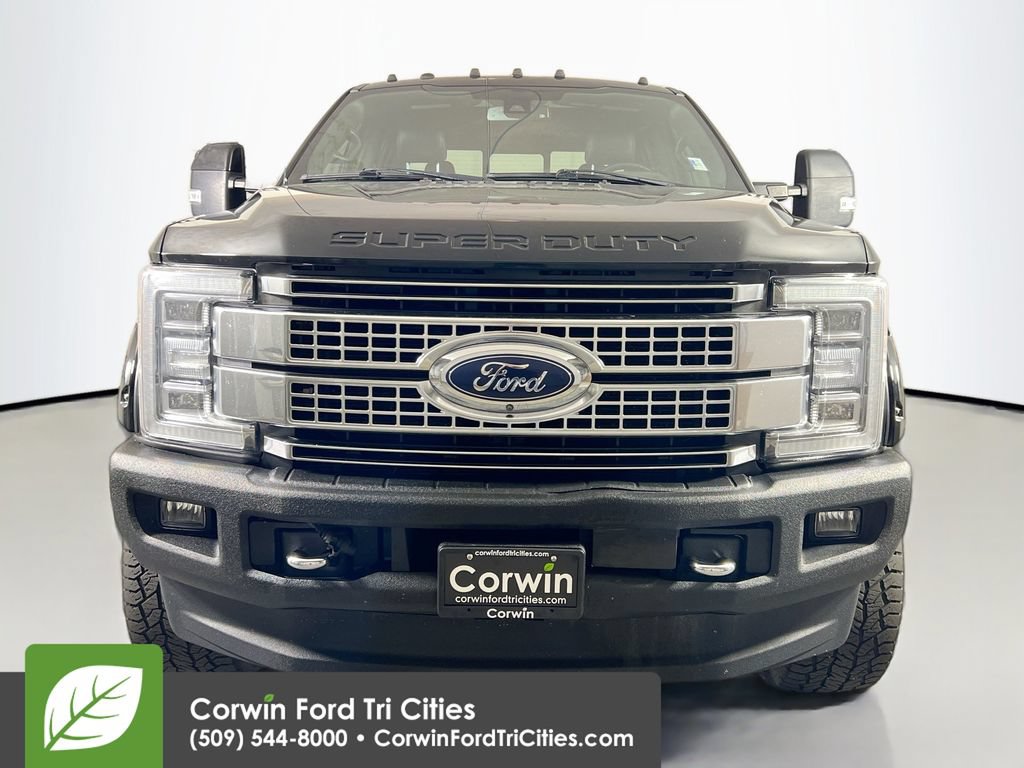 Used 2017 Ford F350 Platinum w/ Platinum Ultimate Package AWD/4WD image 4