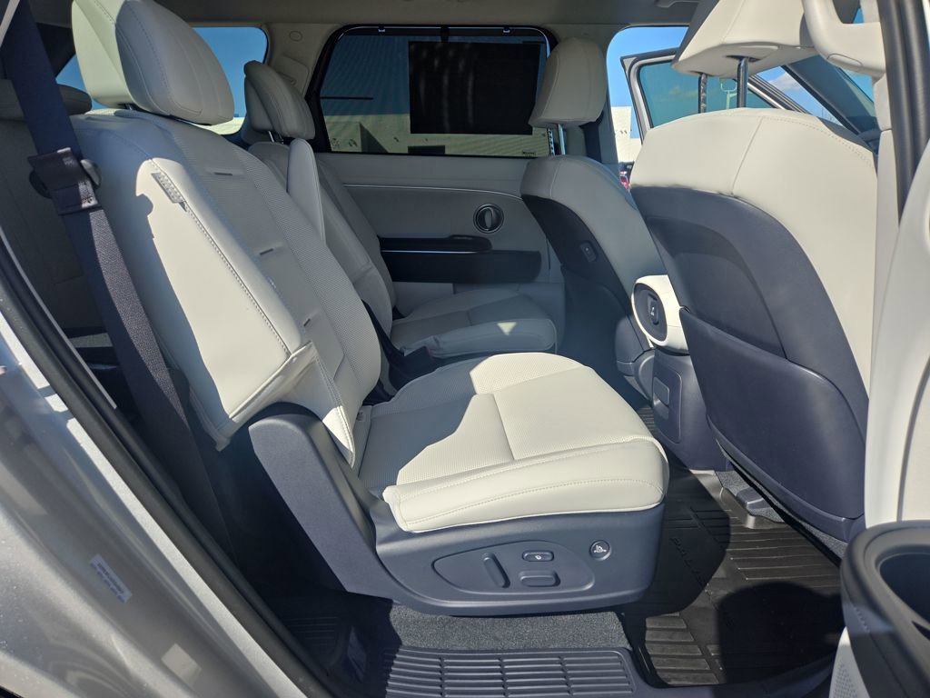 Used 2026 Hyundai Palisade Calligraphy image 32