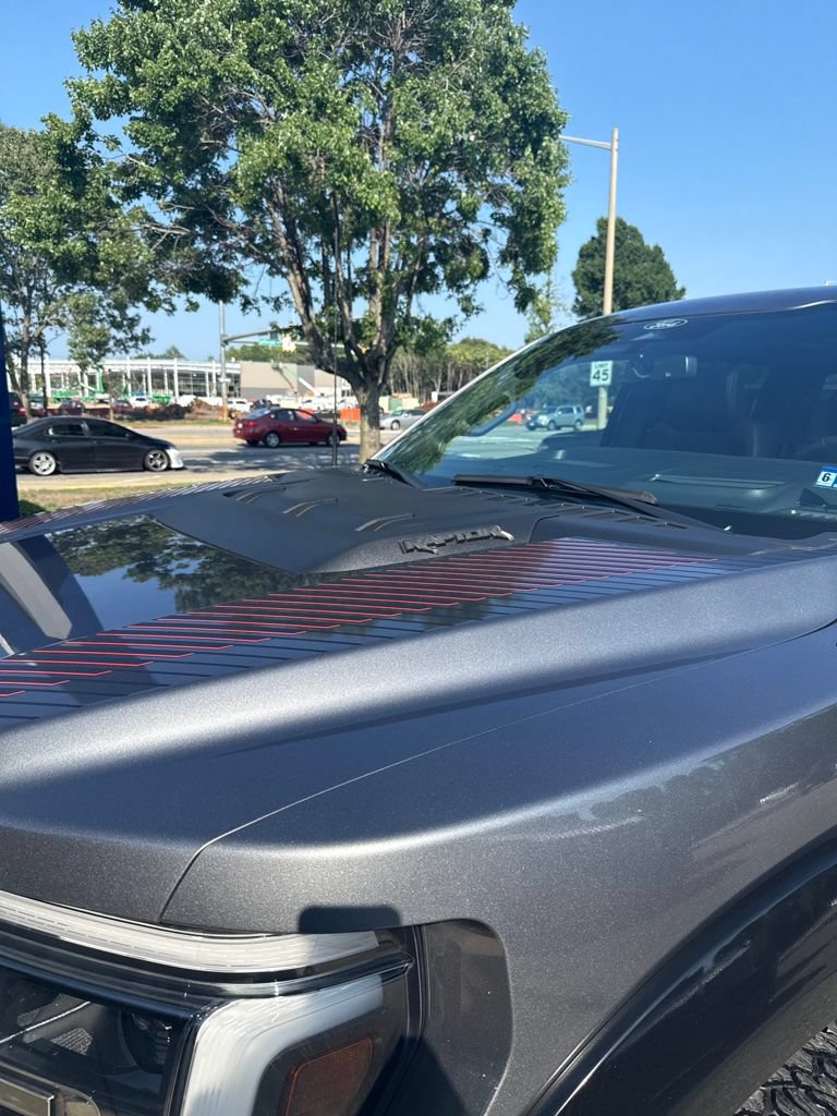Used 2025 Ford F150 Raptor AWD/4WD image 16