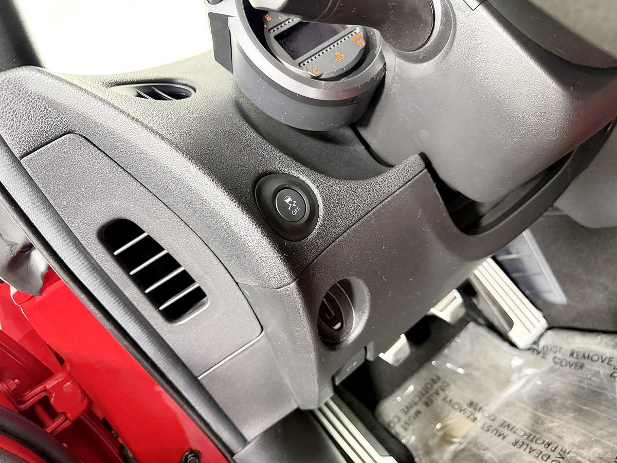 Used 2016 Nissan 370Z NISMO RWD image 33
