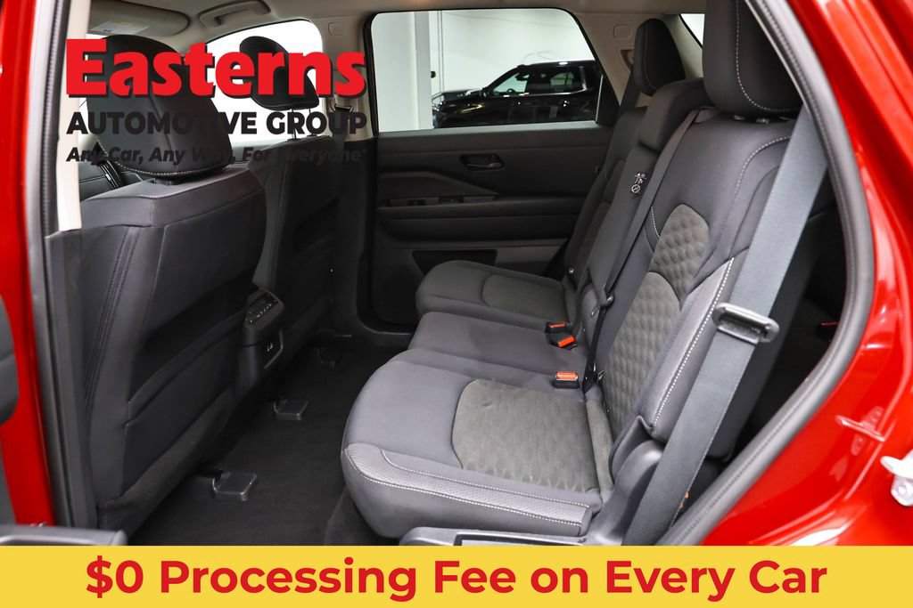 Used 2024 Nissan Pathfinder SV AWD/4WD image 22