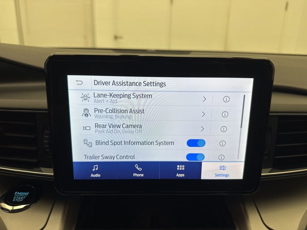 Used 2022 Ford Explorer XLT image 8