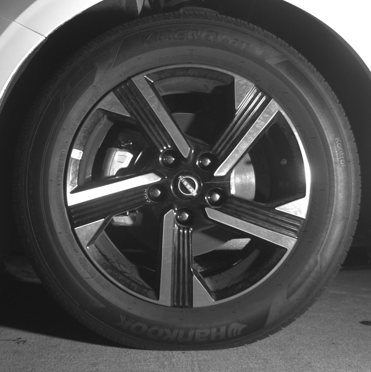 Used 2025 Nissan Sentra SV image 12