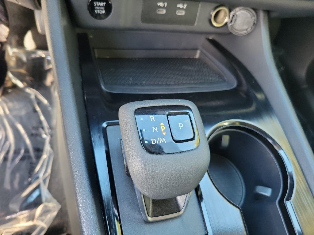 Used 2025 Nissan Rogue SV AWD/4WD image 37
