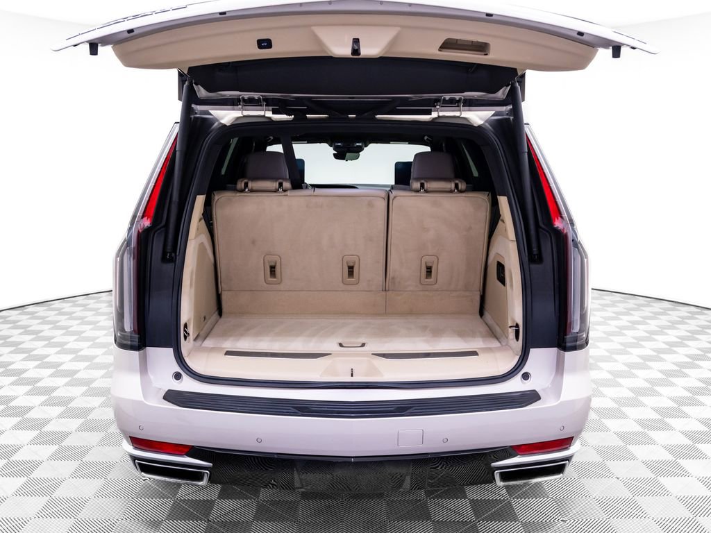 Used 2021 Cadillac Escalade Premium Luxury w/ Driver Assist Tech Package image 33