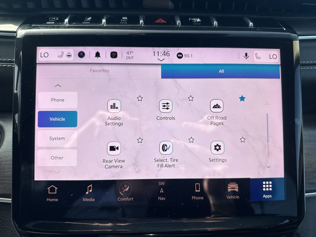 Used 2023 Jeep Grand Cherokee L Limited w/ Black Appearance Package image 54