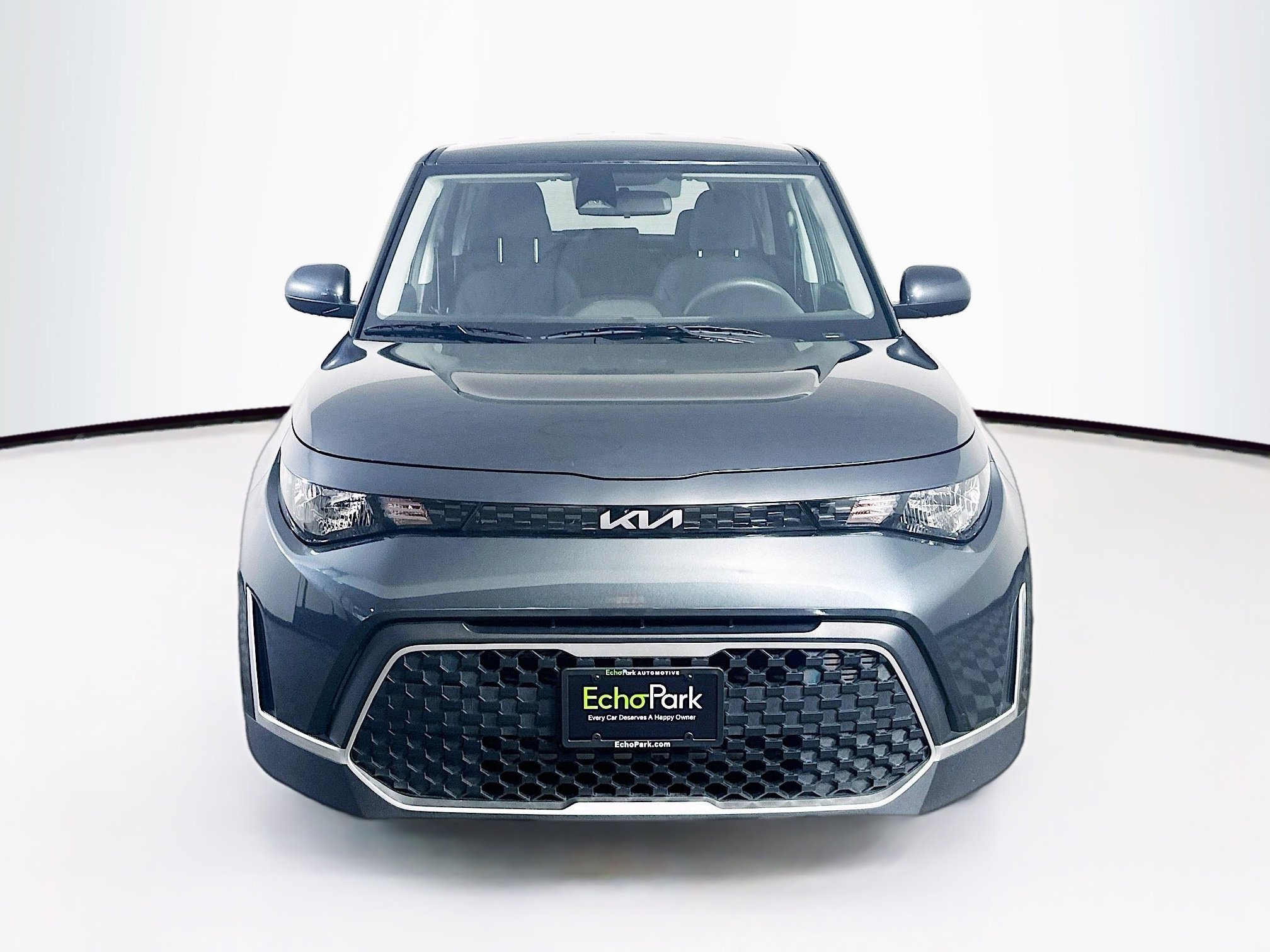 Used 2025 Kia Soul LX w/ LX Technology Package image 2