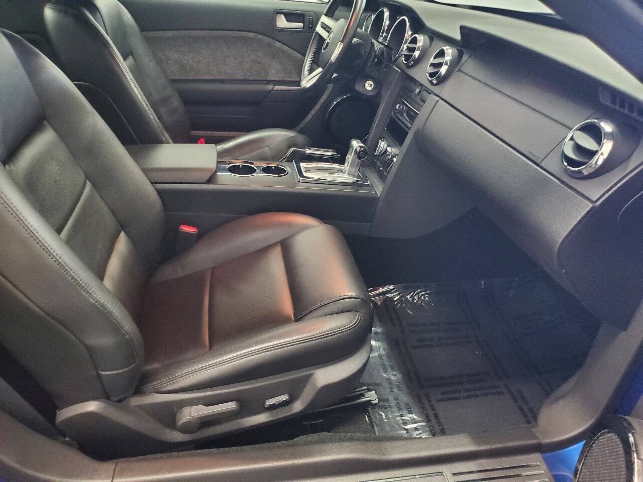 Used 2007 Ford Mustang Premium RWD image 13