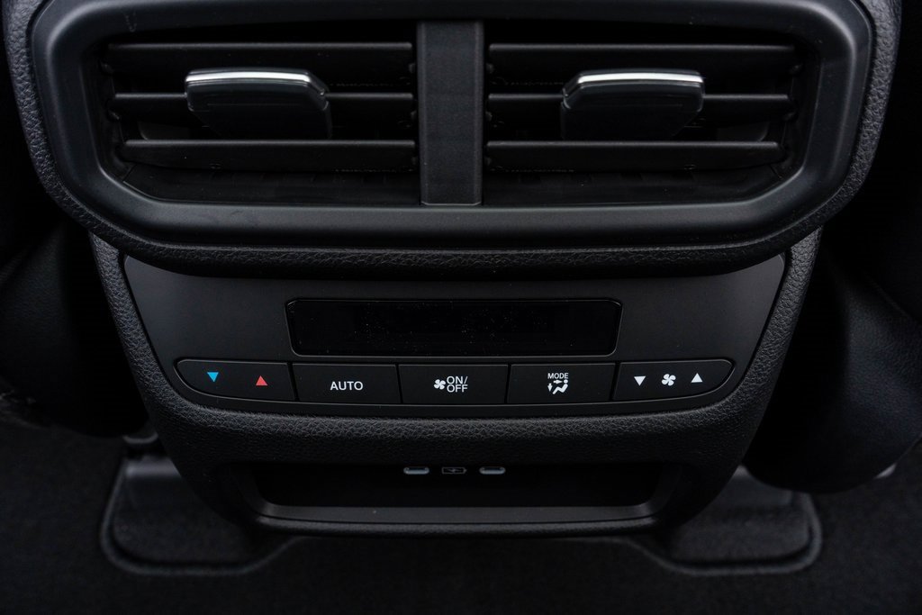 New 2025 Honda Pilot Touring image 26