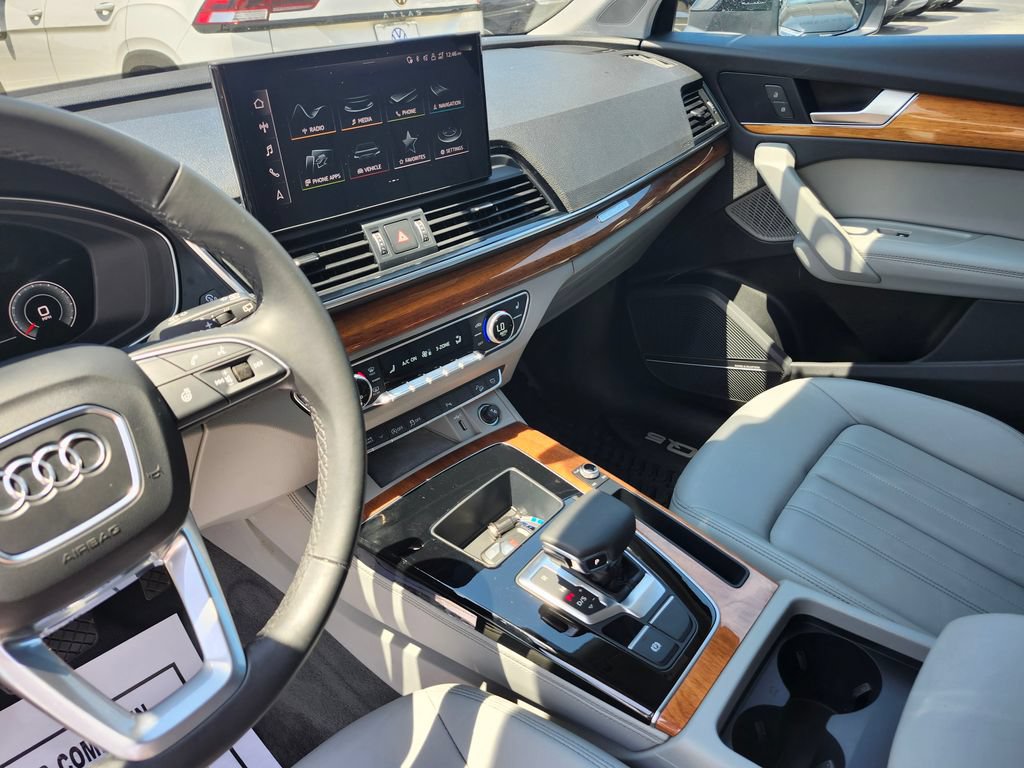 Certified 2023 Audi Q5 2.0T Premium Plus w/ Premium Plus Package AWD/4WD image 7