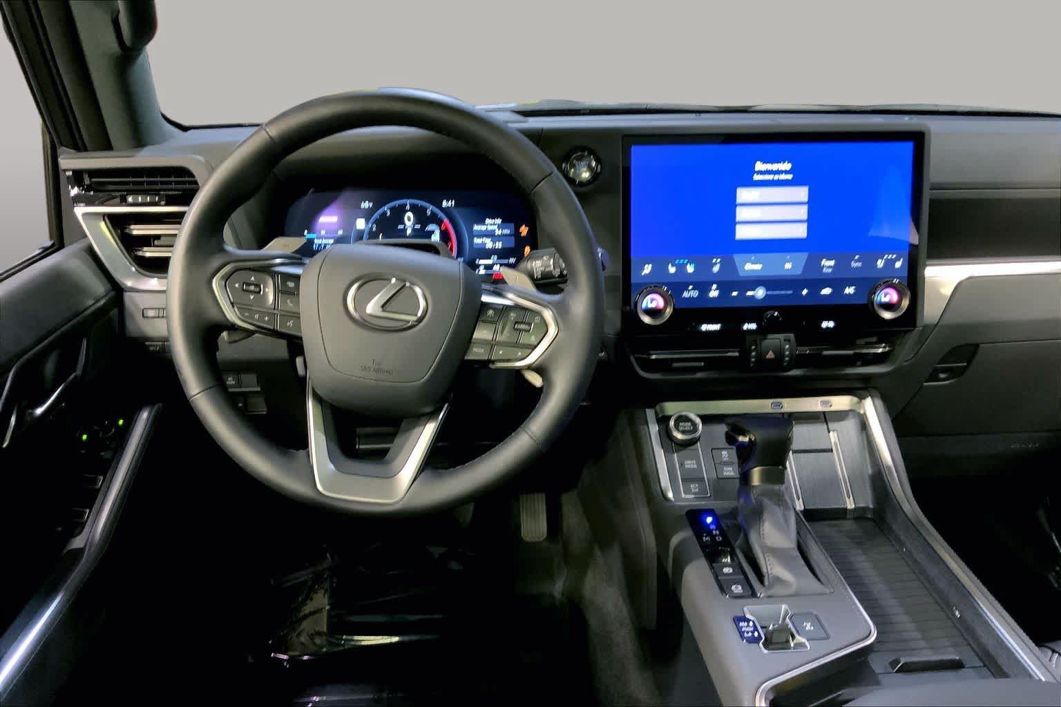 Used 2024 Lexus GX 550 w/ Cold Area Package AWD/4WD image 6