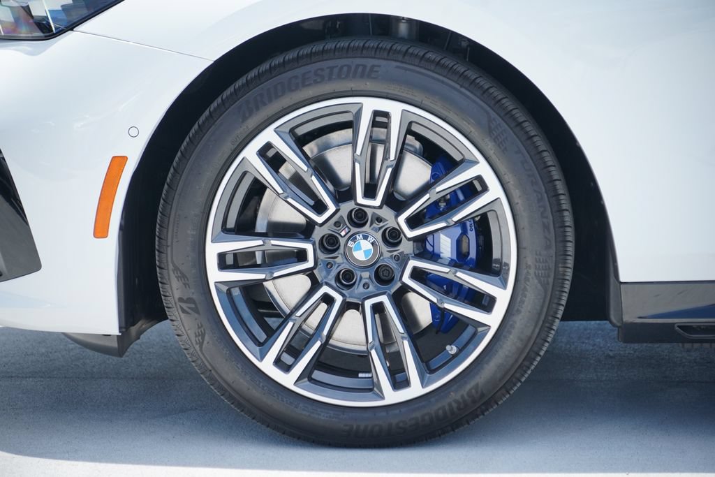 New 2026 BMW 530i w/ M Sport Package RWD image 5