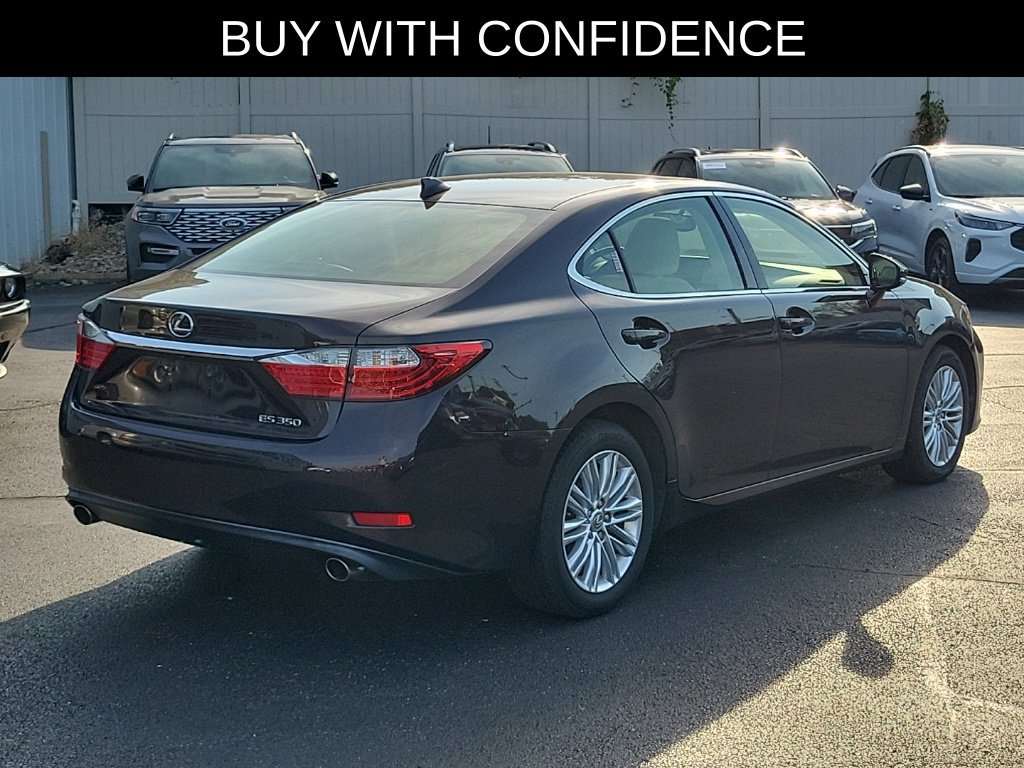 Used 2015 Lexus ES 350 w/ Luxury Package FWD image 4