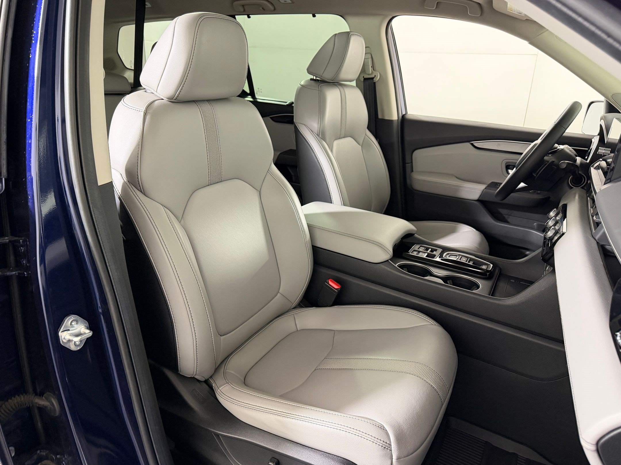 Used 2024 Honda Pilot Touring image 19