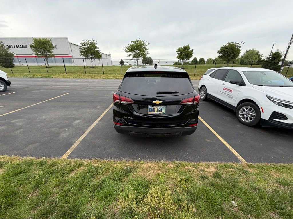 Used 2024 Chevrolet Equinox LS w/ LS Convenience Package FWD image 4