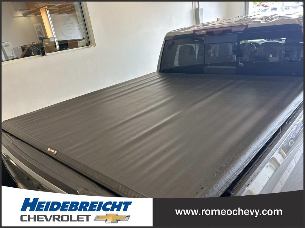 Used 2024 Chevrolet Silverado 1500 ZR2 w/ Technology Package AWD/4WD image 36