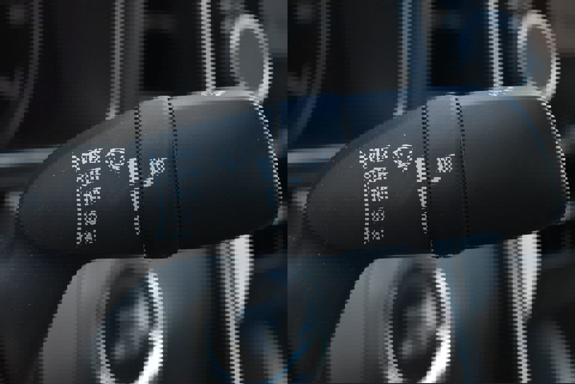 Used 2019 Toyota Avalon XSE w/ All Weather Liner Package image 26