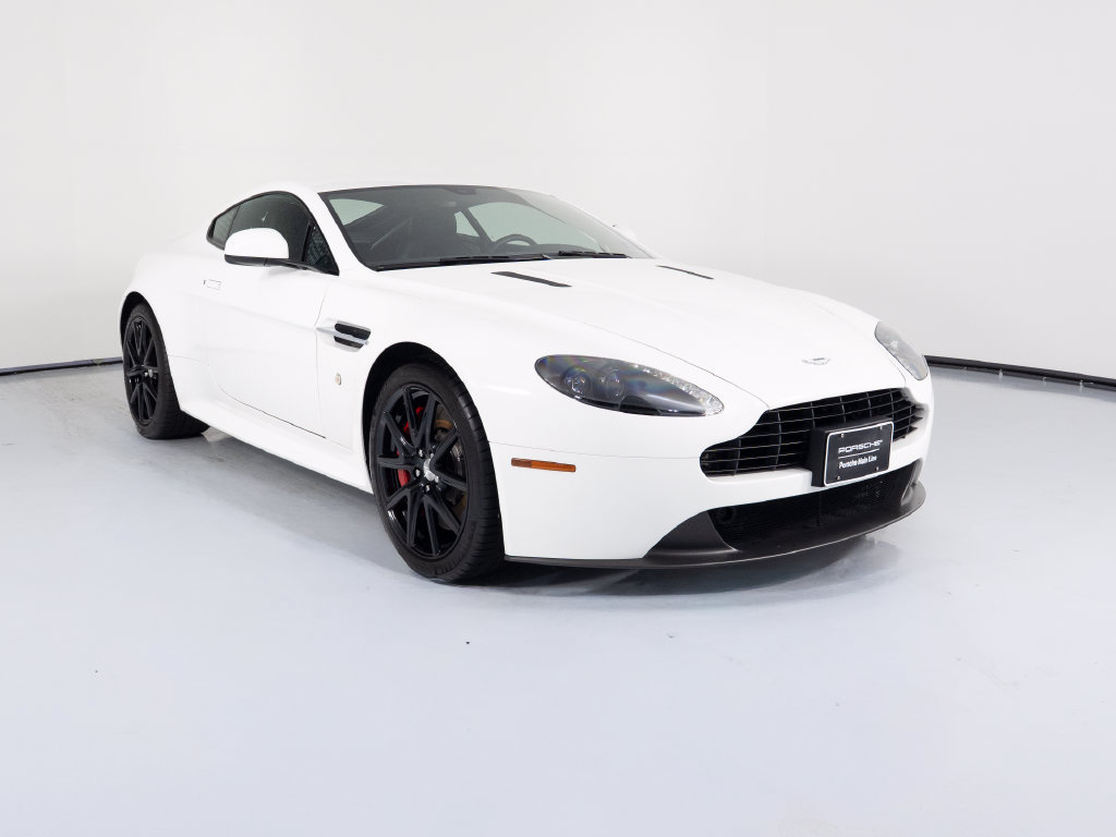 Used 2015 Aston Martin V8 Vantage GT RWD image 12