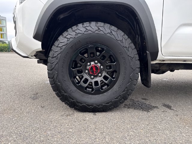Used 2019 Toyota Tacoma TRD Pro AWD/4WD image 31