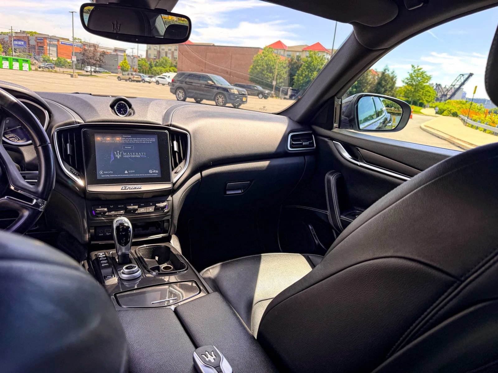 Used 2018 Maserati Ghibli S Q4 AWD/4WD image 22
