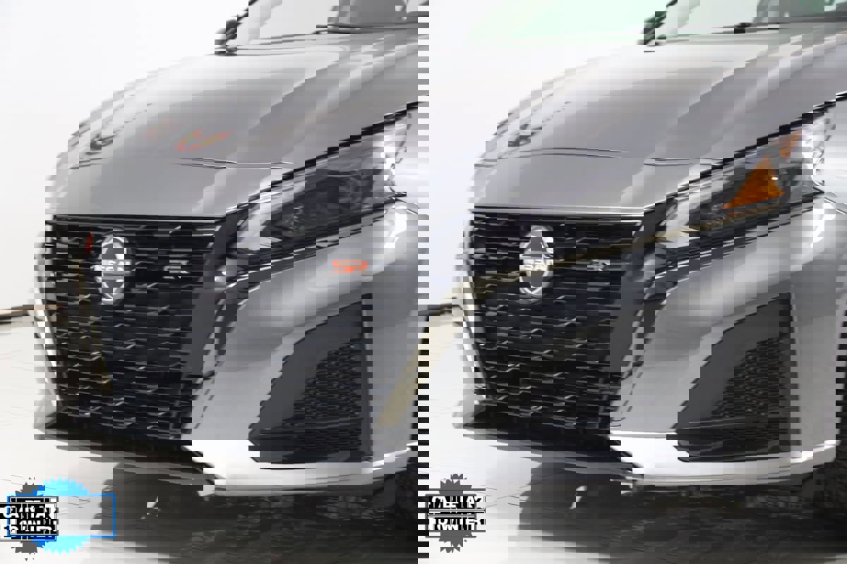 Used 2023 Nissan Altima 2.5 SR image 43