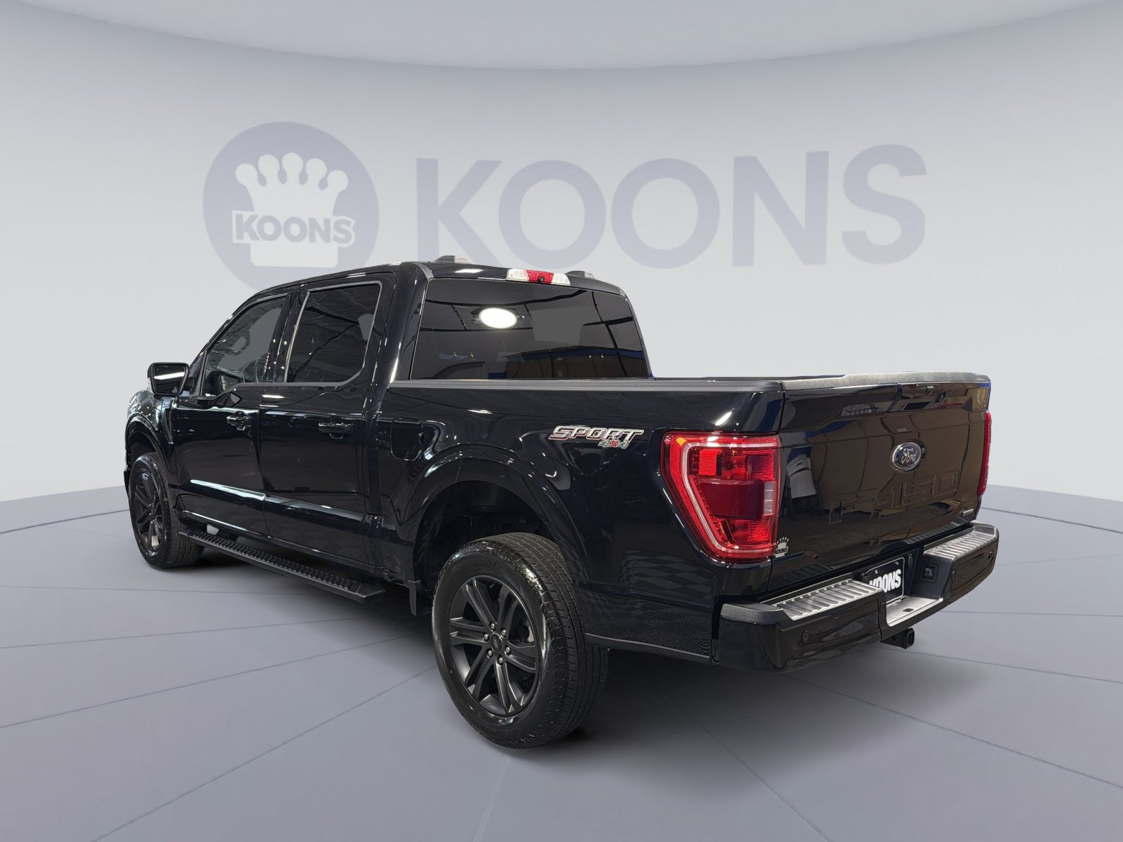 Used 2022 Ford F150 XLT w/ Equipment Group 302A High AWD/4WD image 4