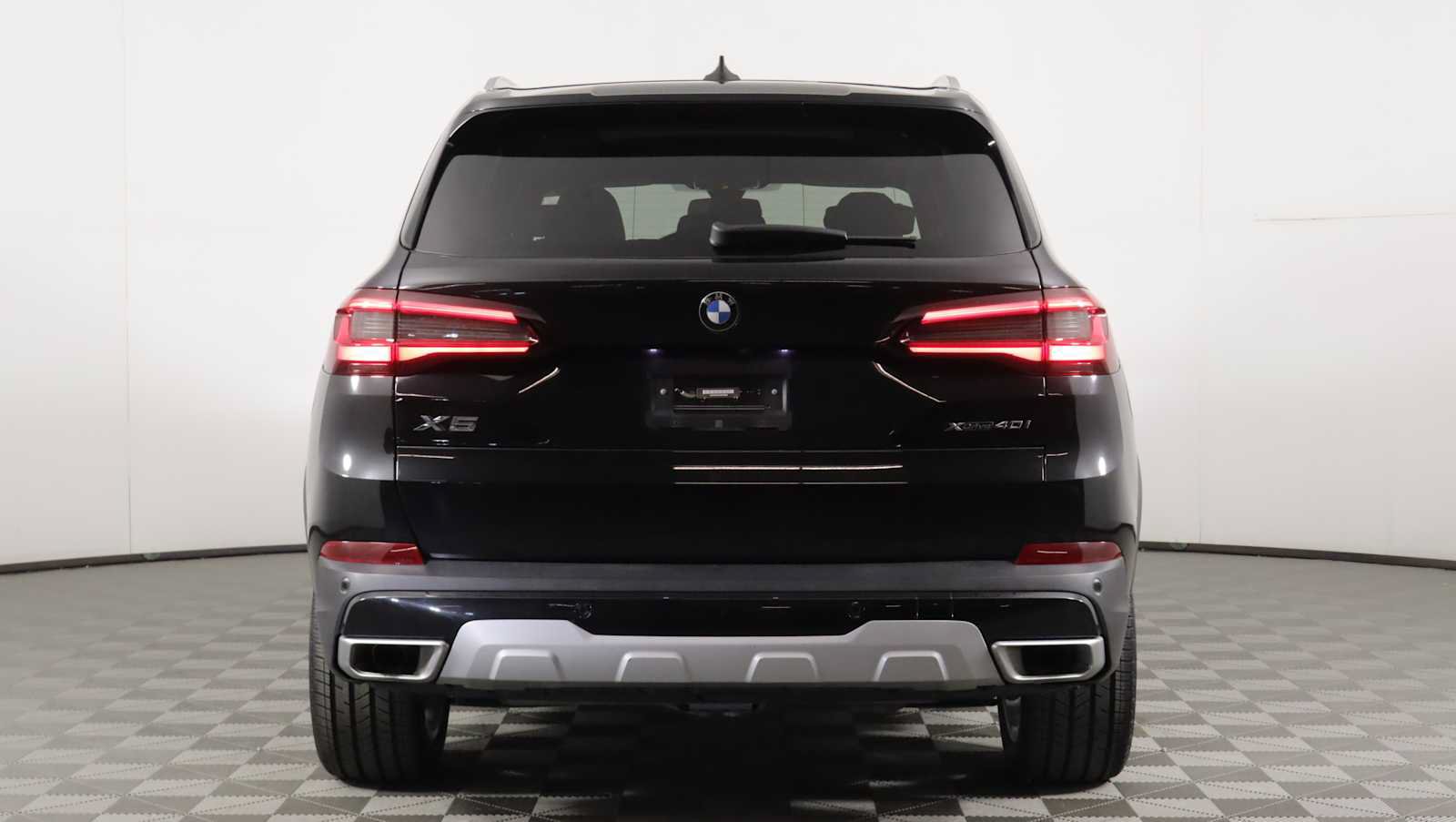 Used 2023 BMW X5 xDrive40i AWD/4WD image 11