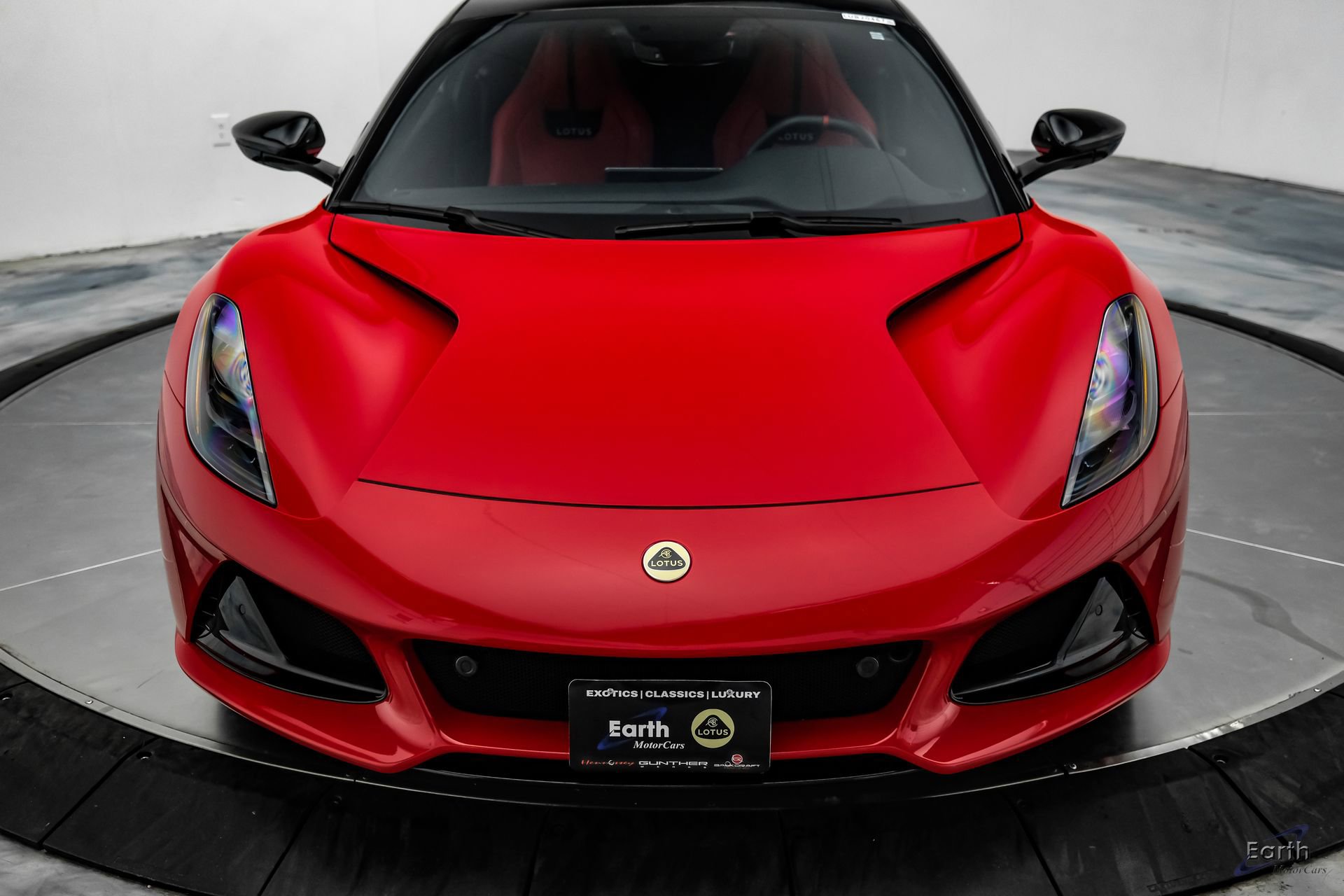Used 2025 Lotus Emira RWD image 36