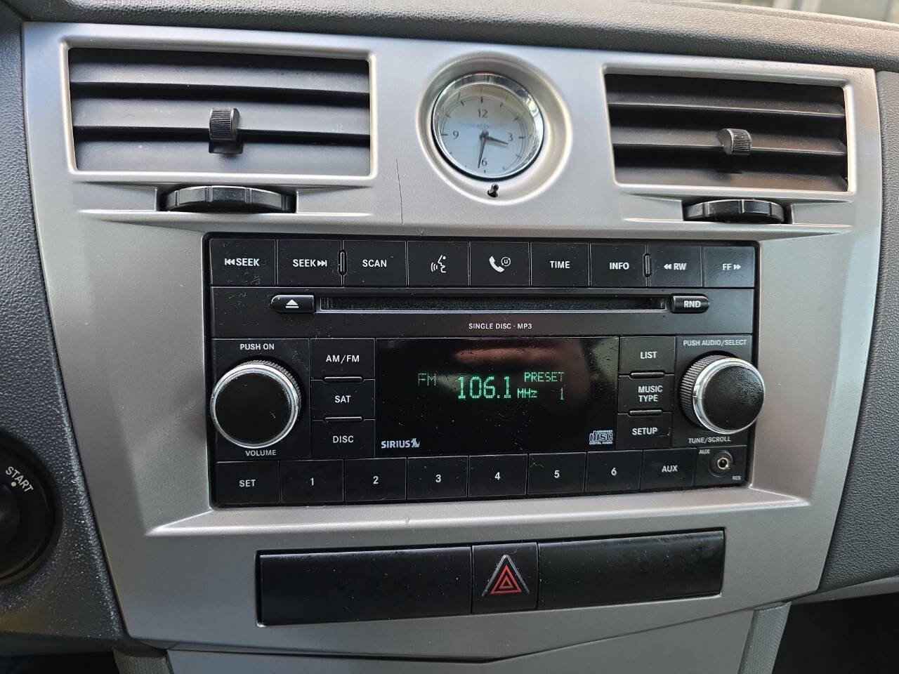 Used 2008 Chrysler Sebring Touring image 18