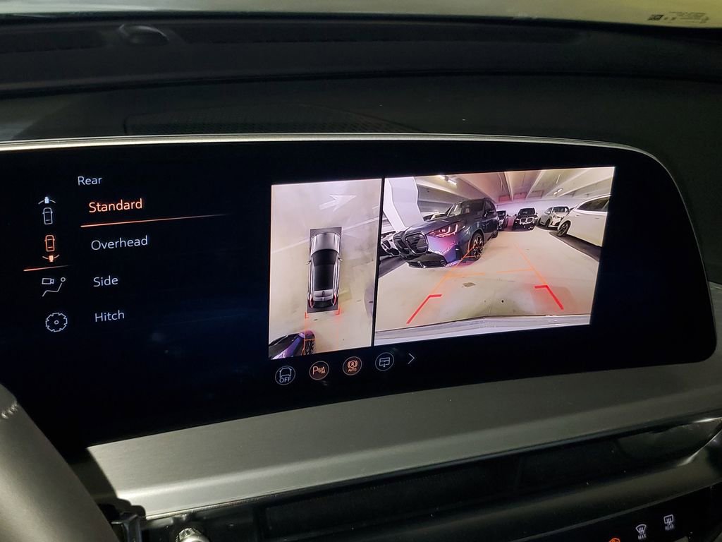 New 2026 Cadillac Lyriq Luxury RWD image 22