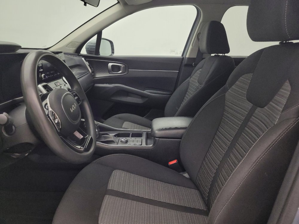 Used 2022 Kia Sorento LX FWD image 17