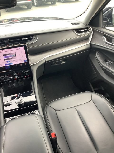 Certified 2023 Jeep Grand Cherokee Limited AWD/4WD image 21