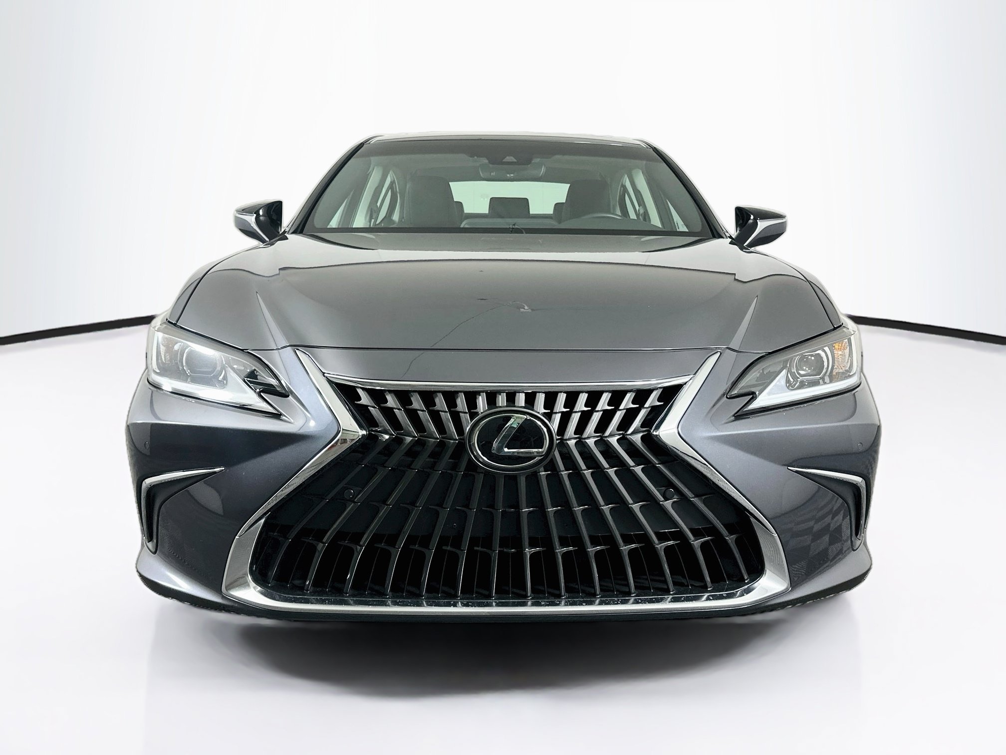 Used 2024 Lexus ES 300h w/ Premium Package FWD image 2