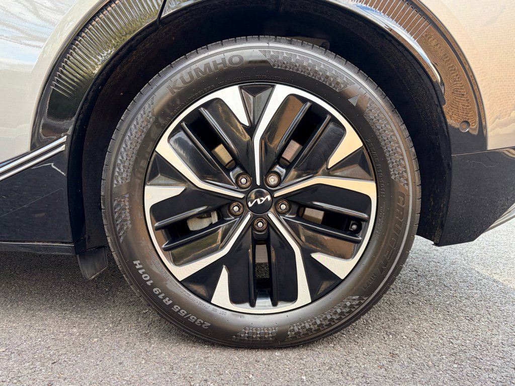 Used 2022 Kia EV6 Wind w/ Wind Technology Package image 36