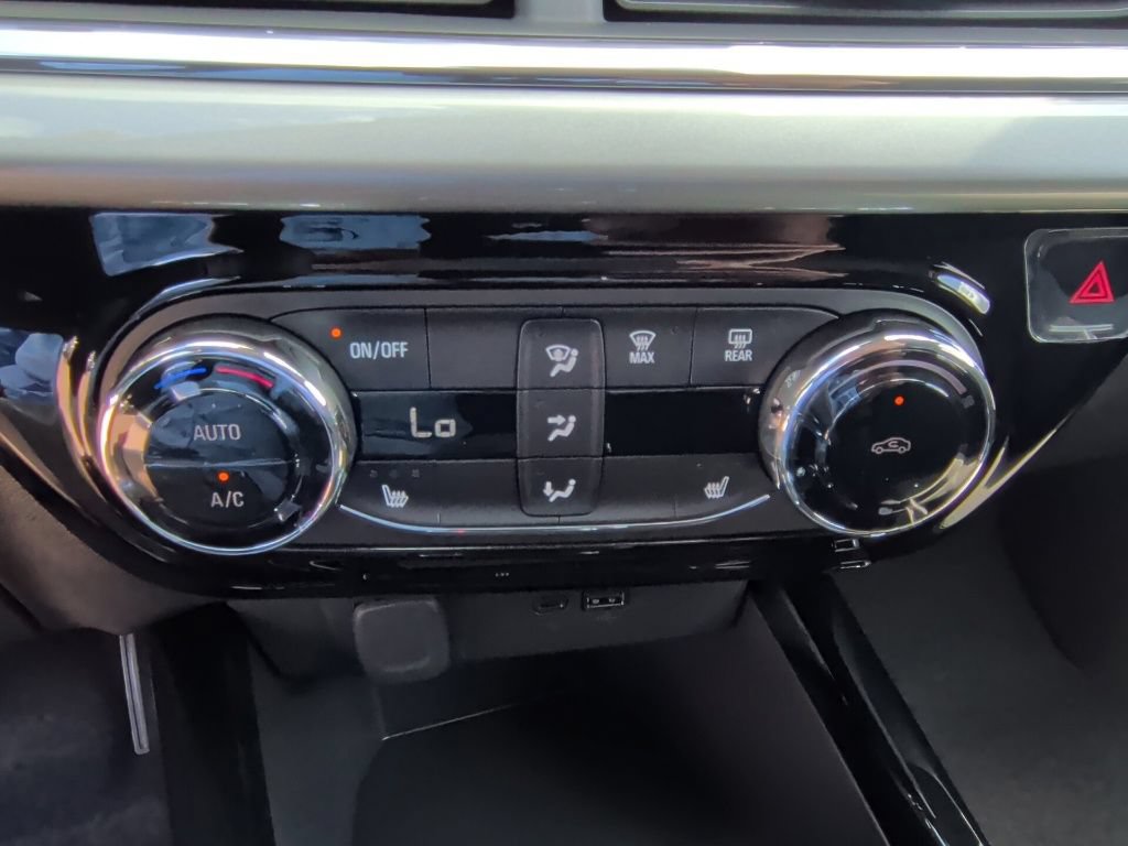 New 2026 Chevrolet Trax LT w/ Driver Confidence Package FWD image 25