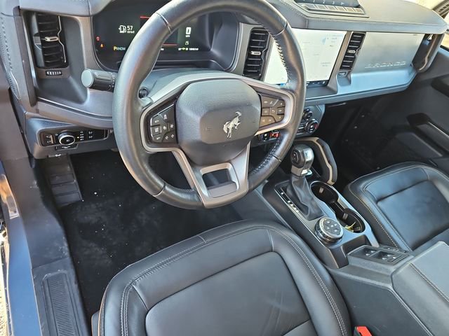 Used 2025 Ford Bronco Badlands image 11