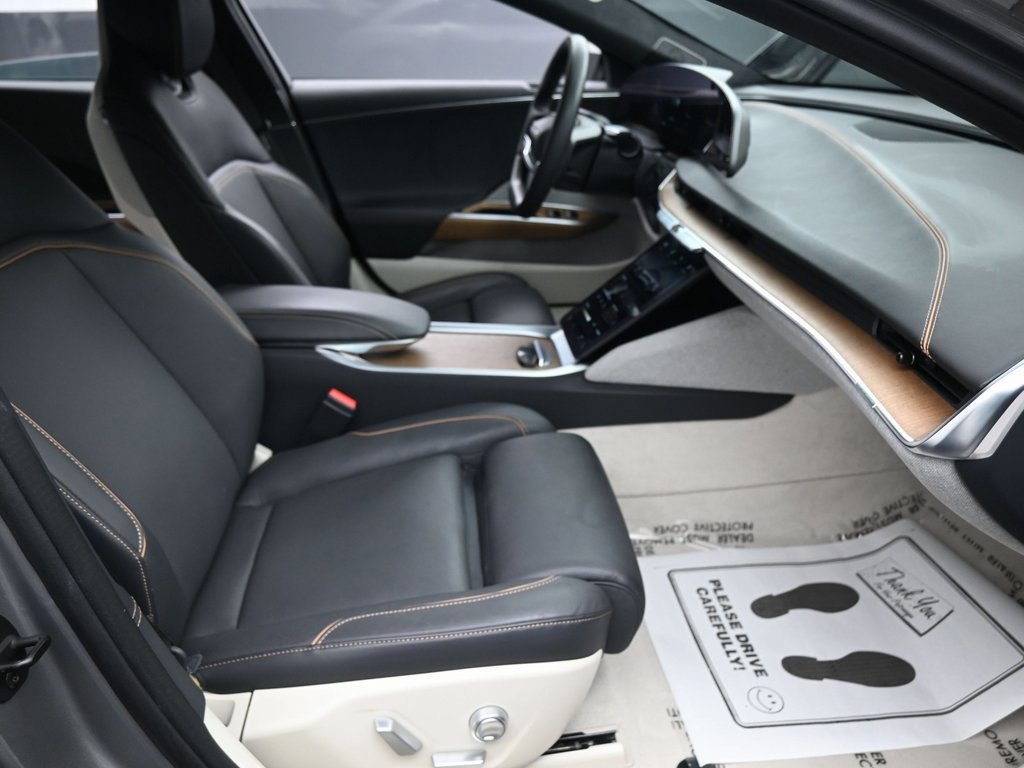 Used 2024 Lucid Air Touring image 33