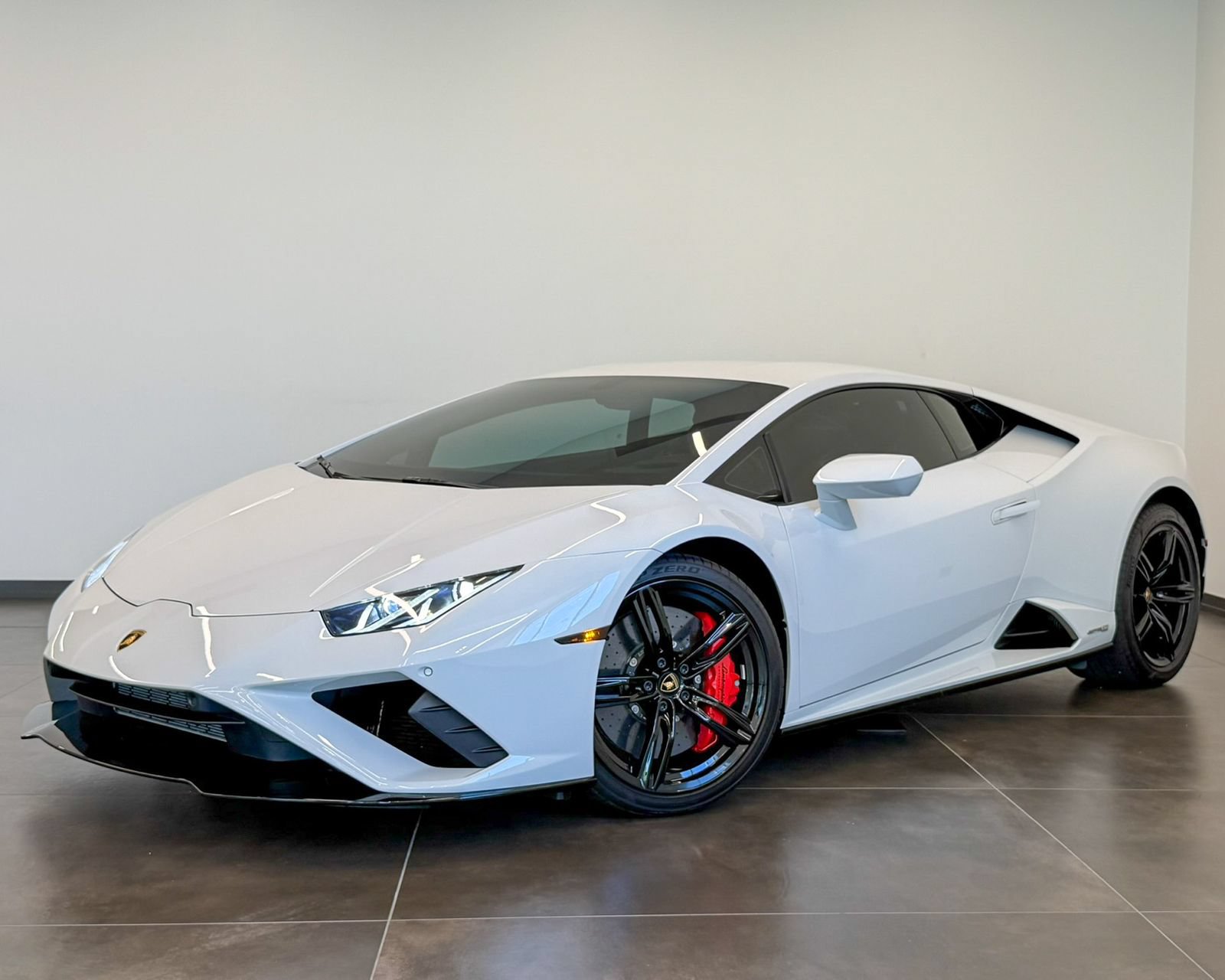 Used 2022 Lamborghini Huracan EVO RWD image 56