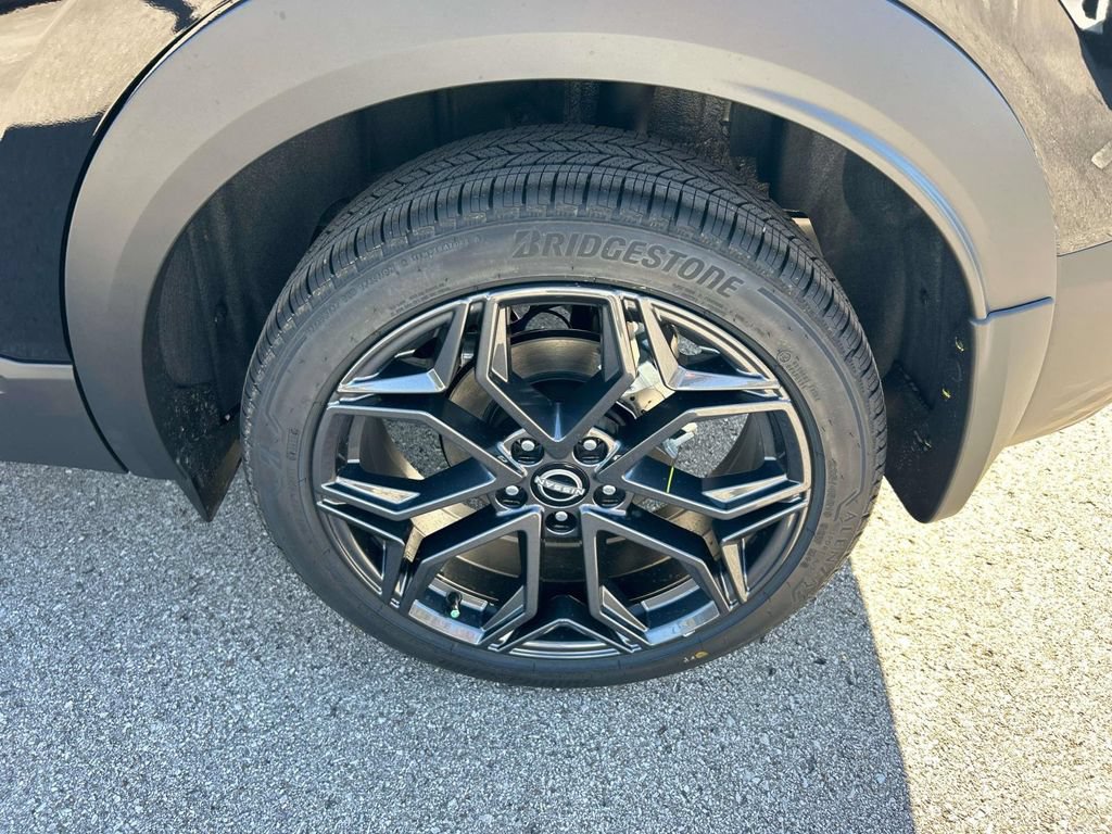 New 2026 Nissan Kicks SR w/ Illumination Package FWD image 11