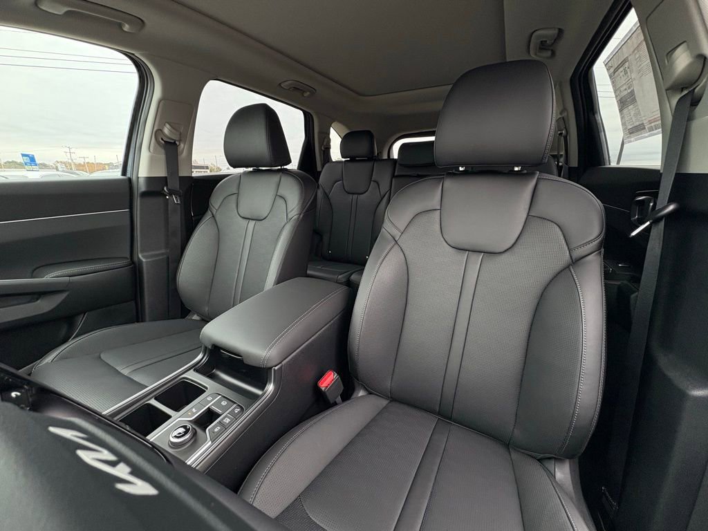 New 2026 Kia Sorento S w/ S Panoramic Sunroof Package FWD image 23