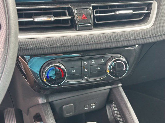 Used 2026 Chevrolet TrailBlazer LT AWD/4WD image 24