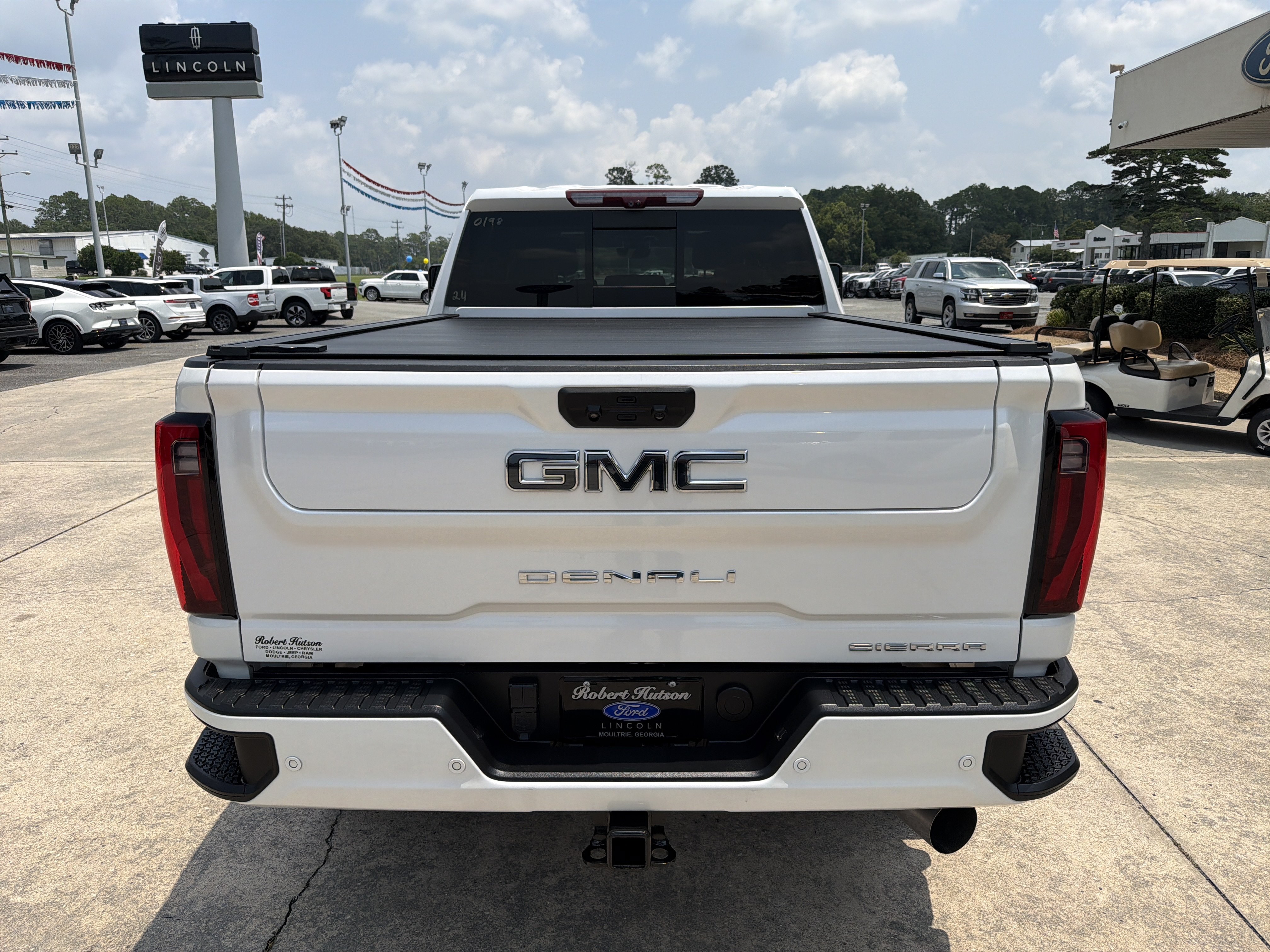 Used 2024 GMC Sierra 2500 Denali Ultimate w/ Max Trailering Package AWD/4WD image 7