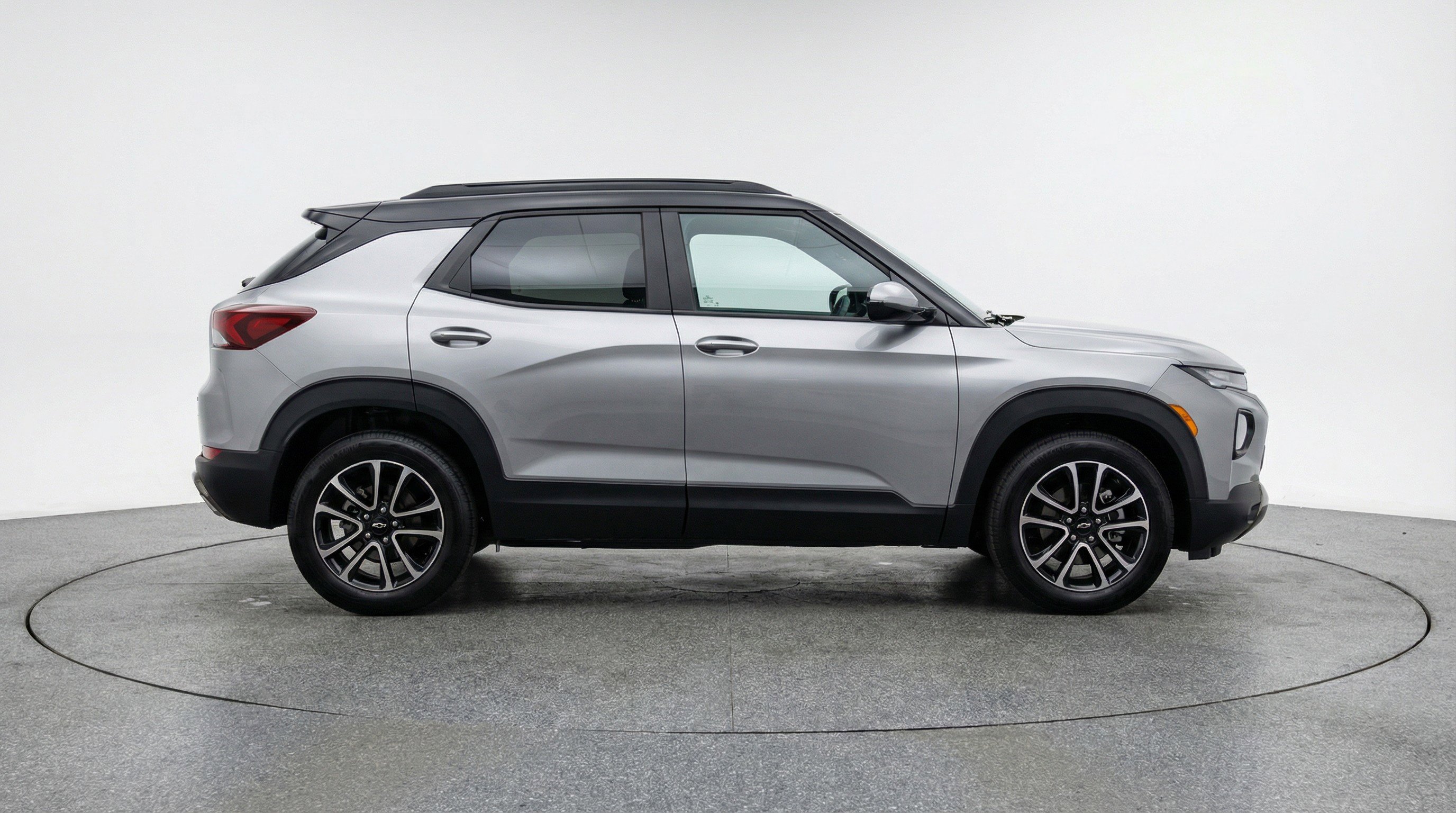 Used 2025 Chevrolet TrailBlazer LT image 11